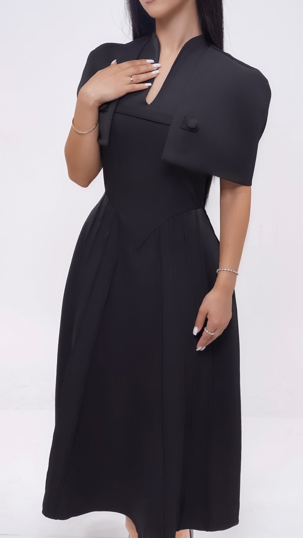 ZAHRA Black