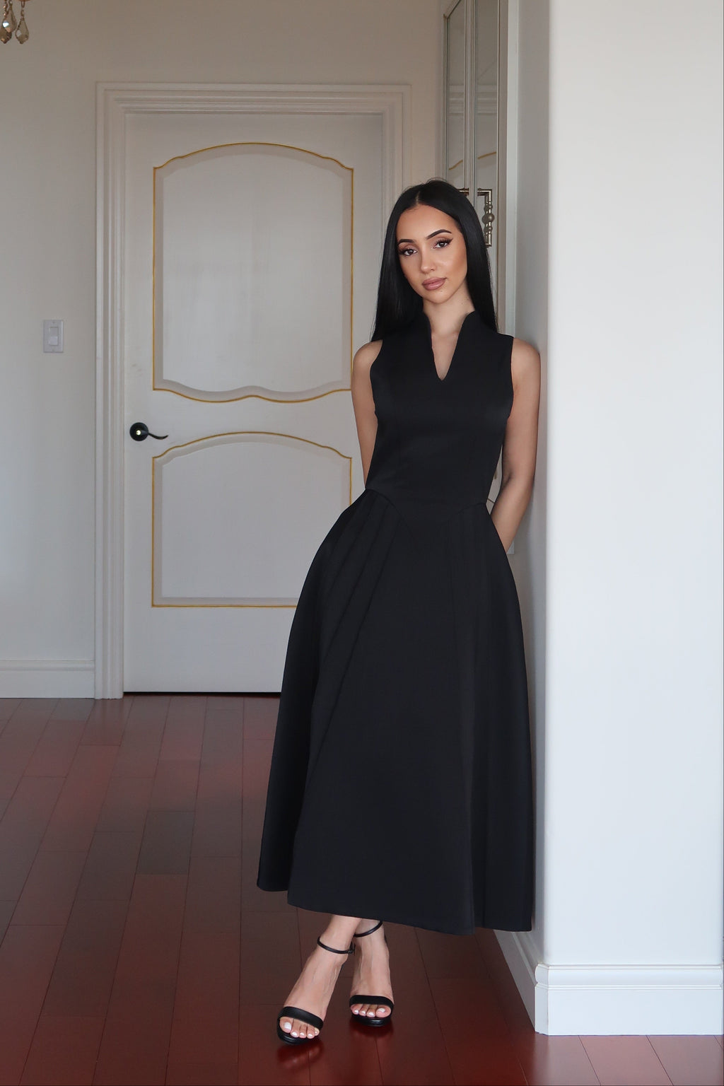 ZAHRA Black